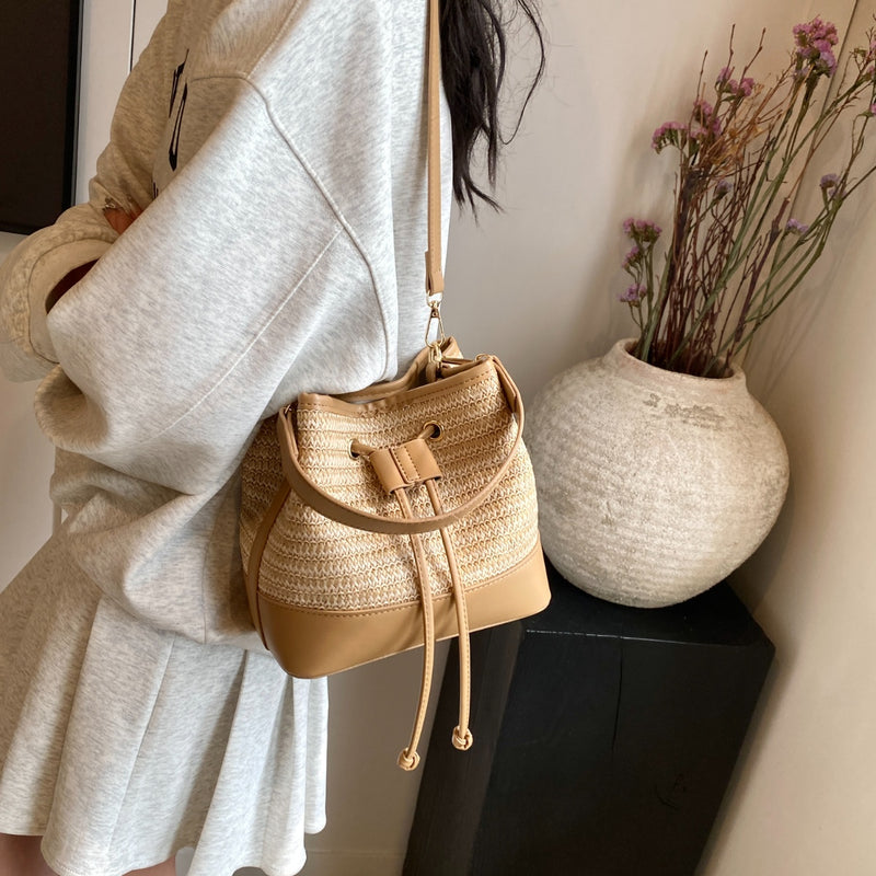 Noa Straw Braided Shoulder Bag