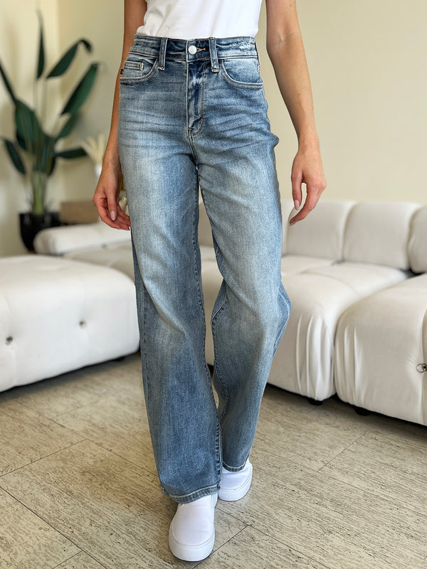 Vienna Judy Blue Full Size High Waist Straight Jeans